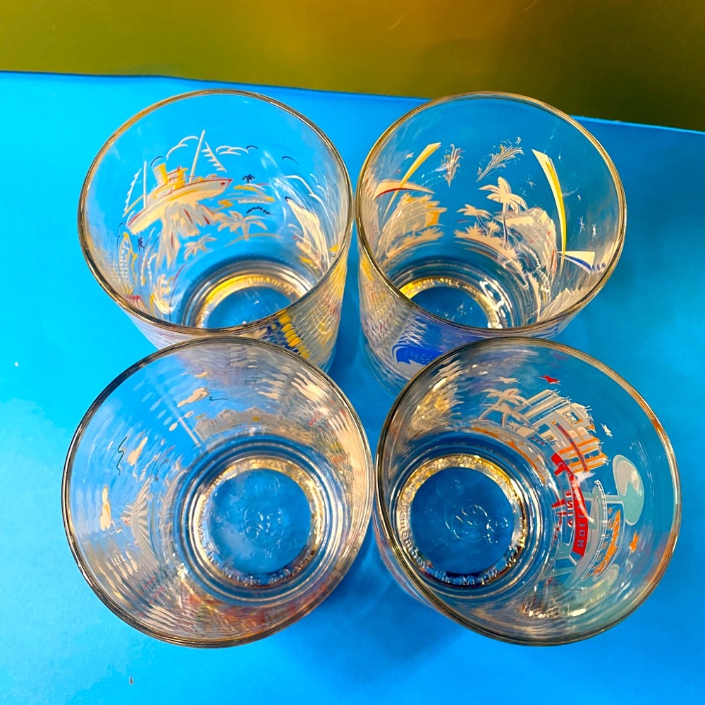 WALT DISNEY WORLD ANNIVERSARY 25th REMEMBER THE MAGIC (4) GLASSES MCDONALD’S - Picture 14 of 14
